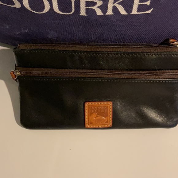 Dooney and Bourke Large Leather Hobo. - Picture 8 of 10